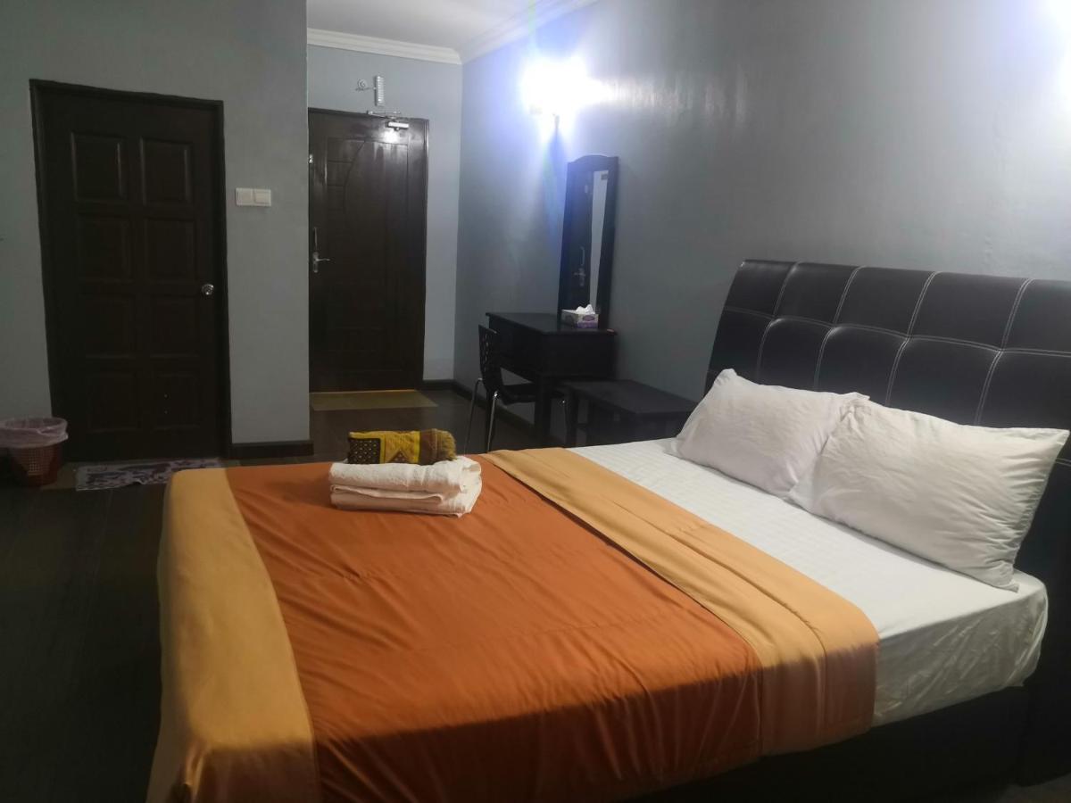 Oyo 90473 Opah Inn Hotel Kampong Ayer Terjun Екстериор снимка