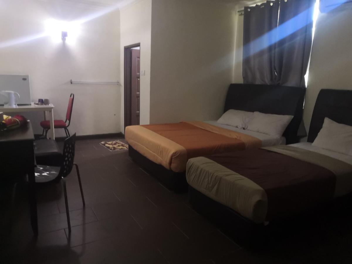 Oyo 90473 Opah Inn Hotel Kampong Ayer Terjun Екстериор снимка